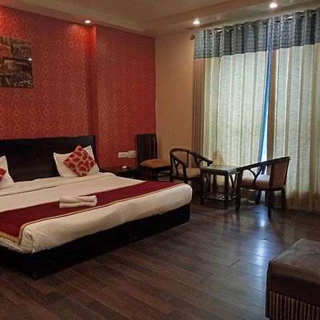 Hotel Paschim Vihar Delhi  Exterior foto